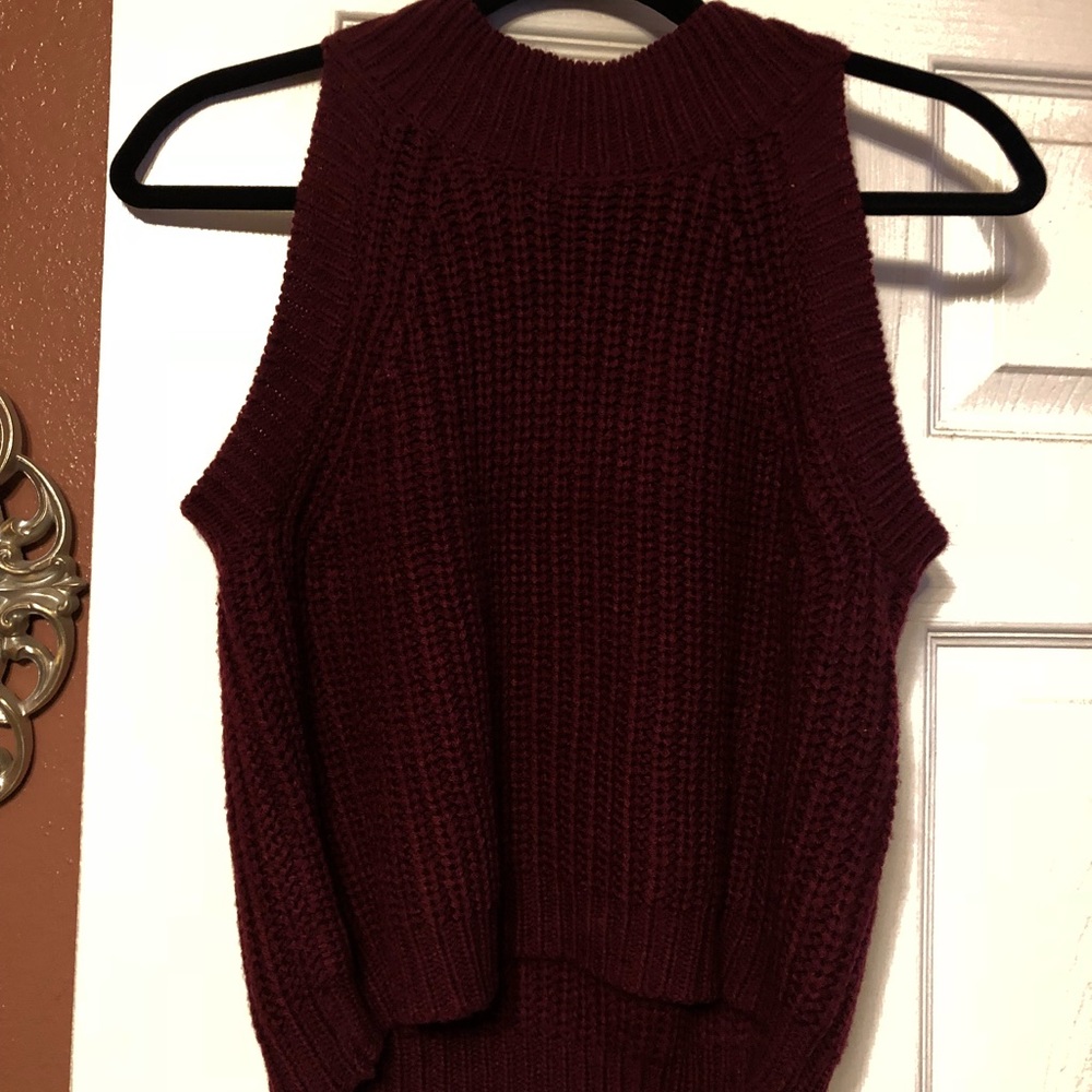 Knit burgundy crop top , never worn before